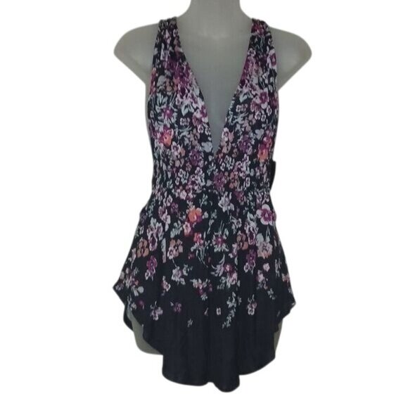 Kimchi Blue Tops - Kimchi Blue Urban Outfitters Gray Floral y2k Sleeveless Top